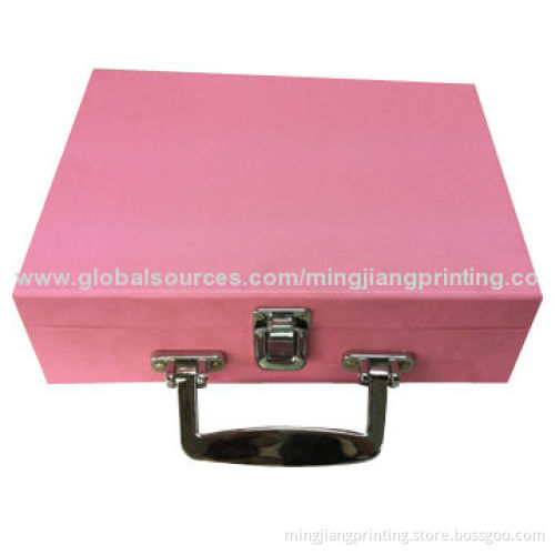 Cardboard Box with Metal Button and Handle